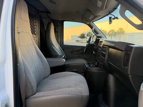 2019 Chevrolet Express 2500