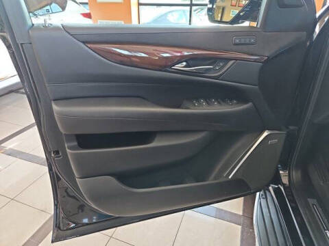 2019 Cadillac Escalade Luxury