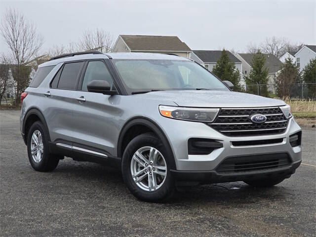 2021 Ford Explorer XLT photo 3