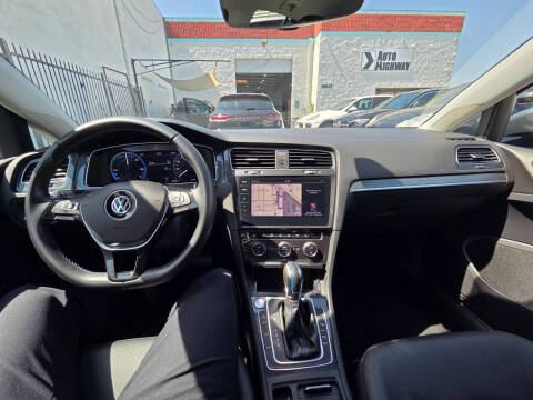 2018 Volkswagen e-Golf SEL Premium