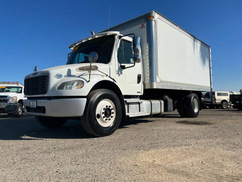 2012 Freightliner M2 106