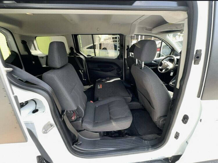 2017 Ford Transit Connect XLT