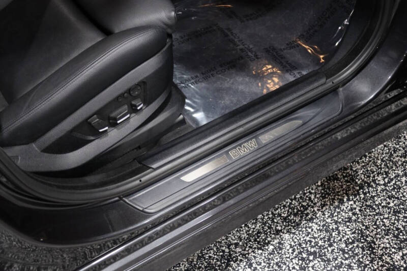 2013 BMW 5 Series 550i xDrive Gran Turismo