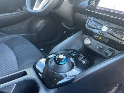 2018 Nissan LEAF SV