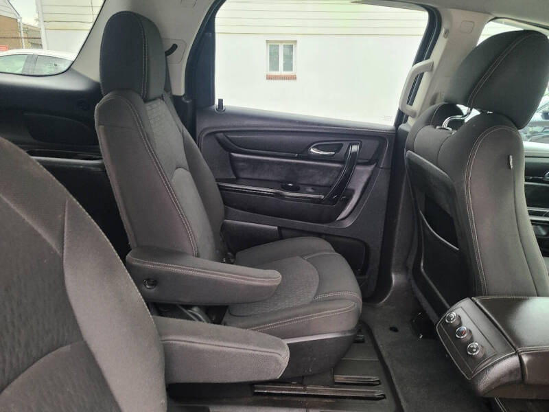 2016 GMC Acadia SLE-2