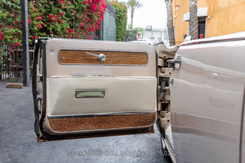 1961 Lincoln Continental