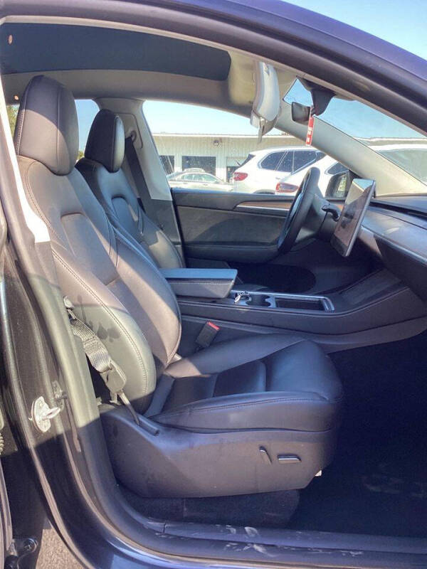 2024 Tesla Model Y Long Range