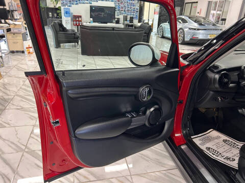 2015 MINI Hardtop 4 Door Cooper