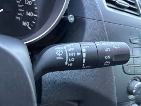 2012 Mazda MAZDA5 Sport