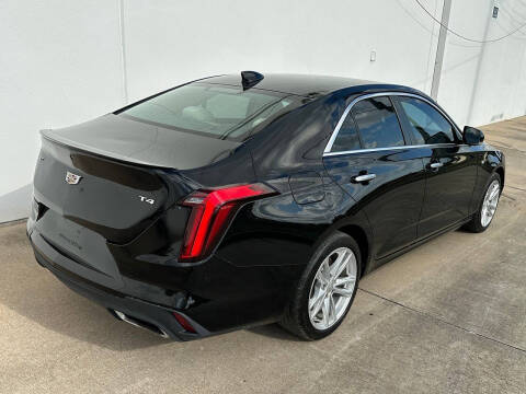 2021 Cadillac CT4 Luxury