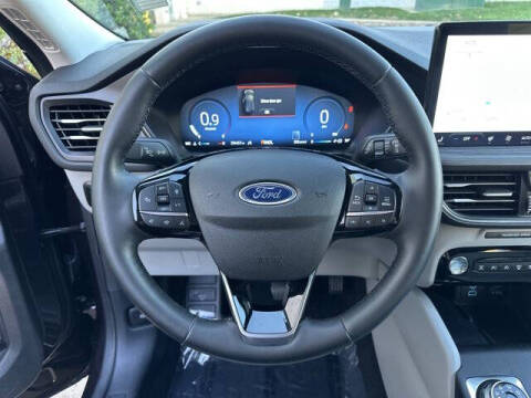 2023 Ford Escape Platinum