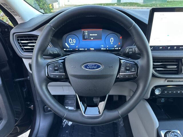 2023 Ford Escape Platinum