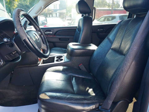 2011 Chevrolet Suburban LT