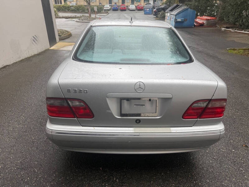 2002 Mercedes-Benz E-Class E 320
