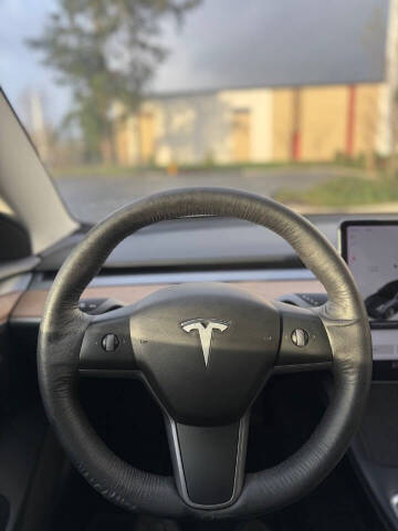 2021 Tesla Model 3 Standard Range Plus