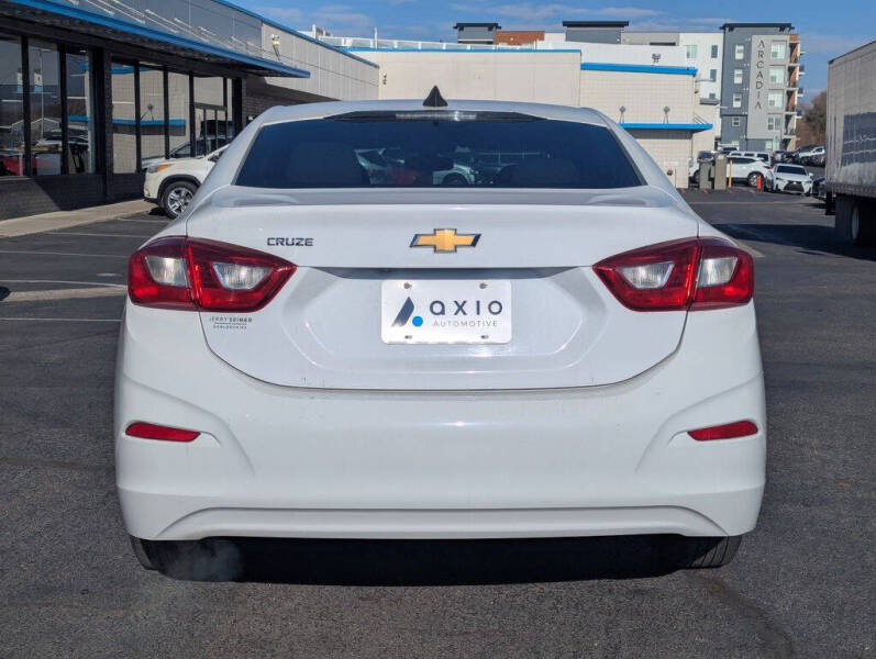 2018 Chevrolet Cruze LS Auto