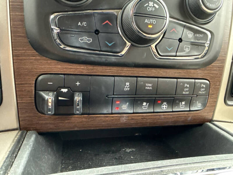 2017 RAM 1500 Laramie