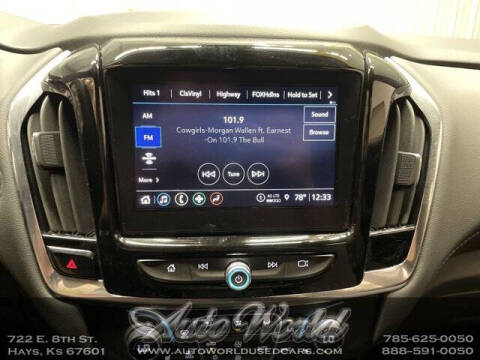2023 Chevrolet Traverse LT Cloth