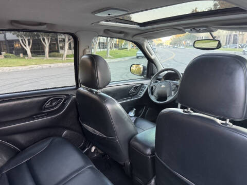 2004 Ford Escape Limited