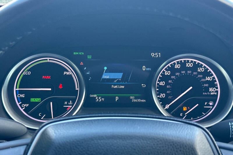 2024 Toyota Camry Hybrid XLE