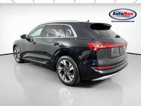 2023 Audi e-tron quattro Premium Plus