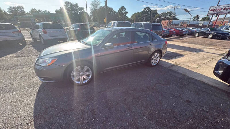 2012 Chrysler 200 LX