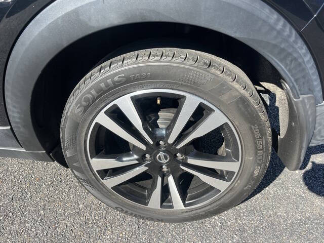 2020 Nissan Kicks SV