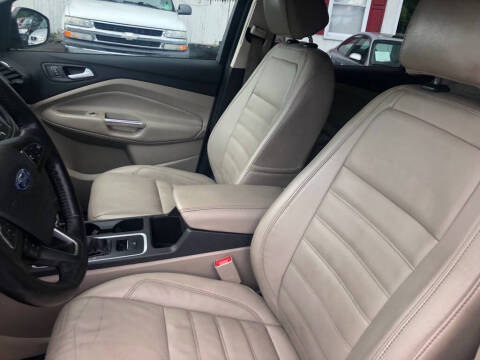 2017 Ford Escape Titanium