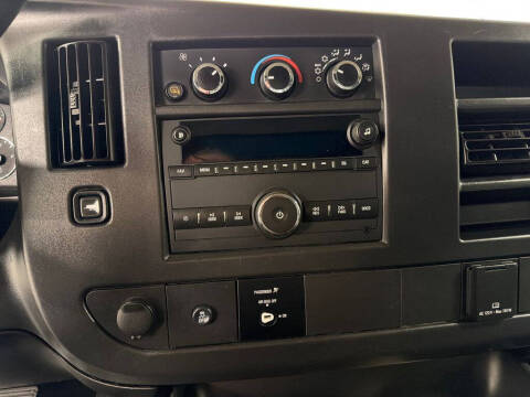 2024 GMC Savana 2500