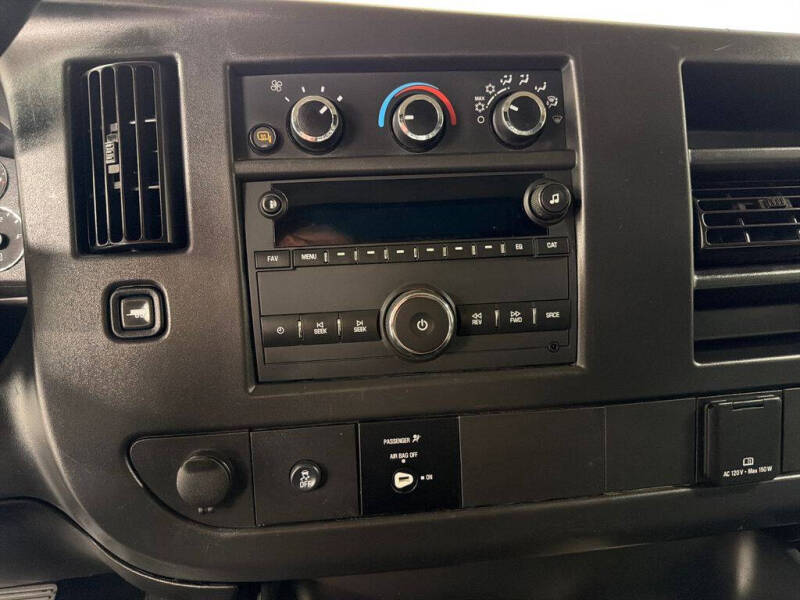 2024 GMC Savana 2500