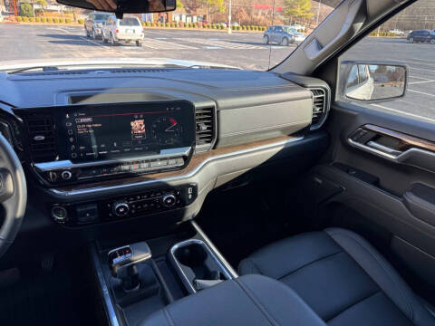 2023 GMC Sierra 1500 Elevation