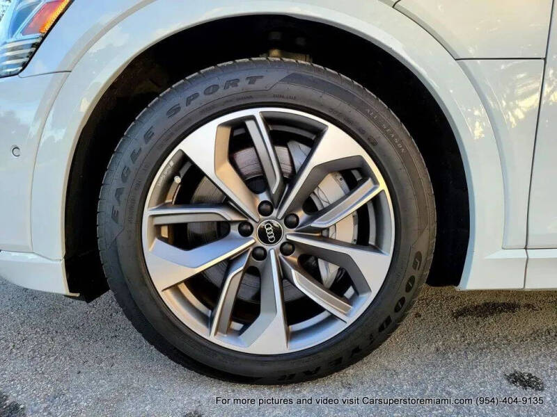 2021 Audi e-tron quattro Premium Plus