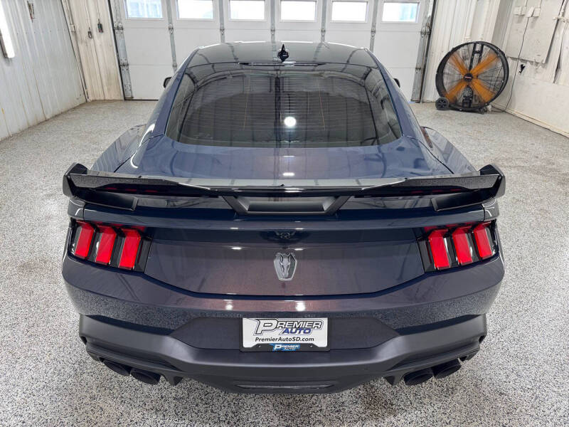 2025 Ford Mustang Dark Horse