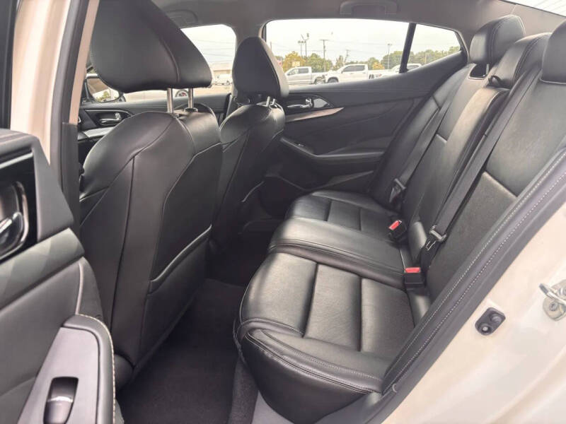 2023 Nissan Maxima 3.5 SV