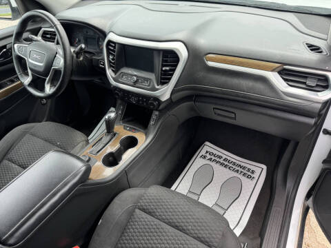 2017 GMC Acadia SLE-2
