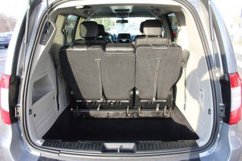 2013 Chrysler Town and Country Touring