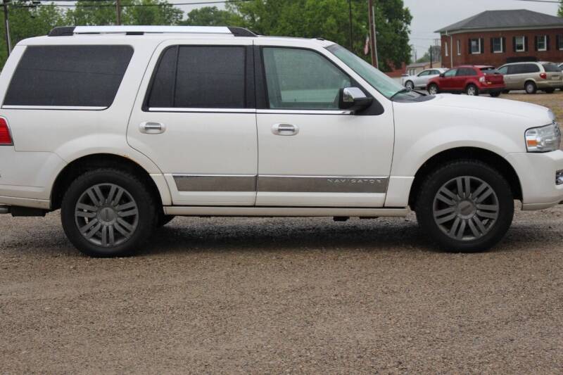 2011 Lincoln Navigator for sale at Bowman Auto Sales in Hebron OH