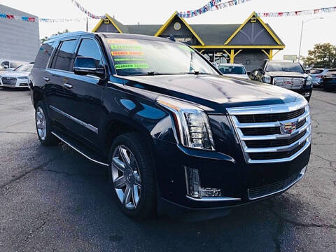 2017 Cadillac Escalade Luxury
