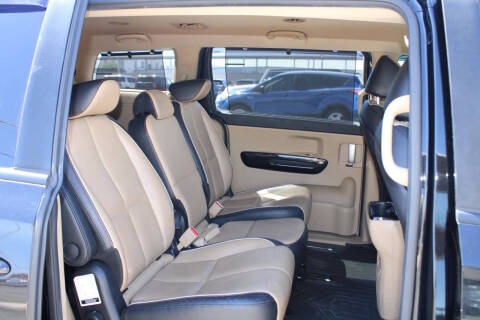 2016 Kia Sedona