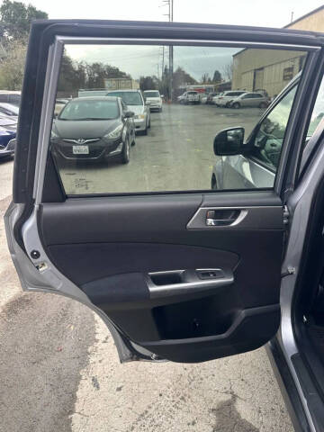 2013 Subaru Forester 2.5X Limited