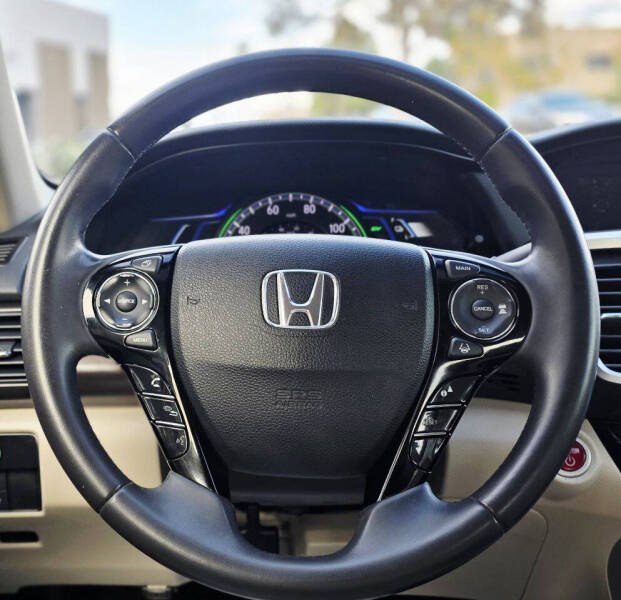 2017 Honda Accord Hybrid EX-L