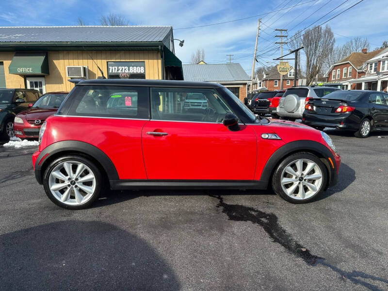 2013 MINI Hardtop for sale at FIVE POINTS AUTO CENTER in Lebanon PA