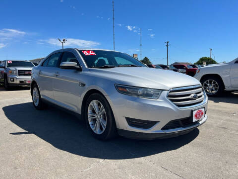 2014 Ford Taurus for sale at UNITED AUTO INC in South Sioux City NE