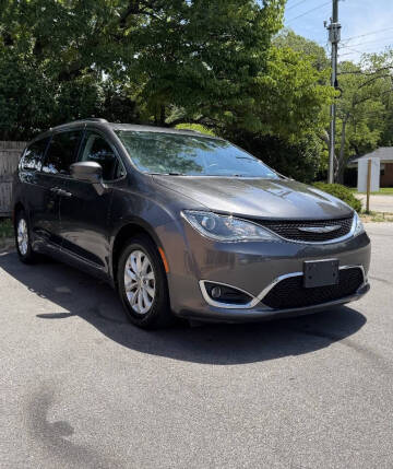 2017 Chrysler Pacifica Touring Plus