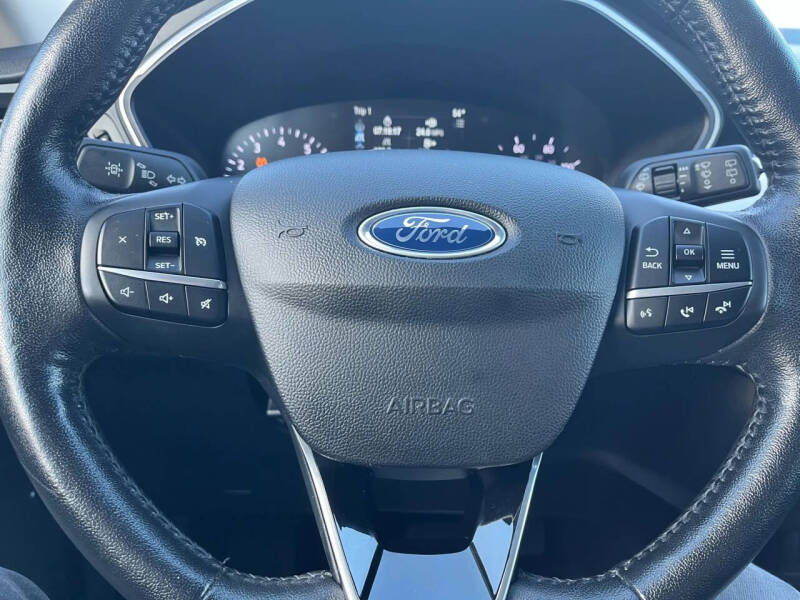 2020 Ford Escape SEL