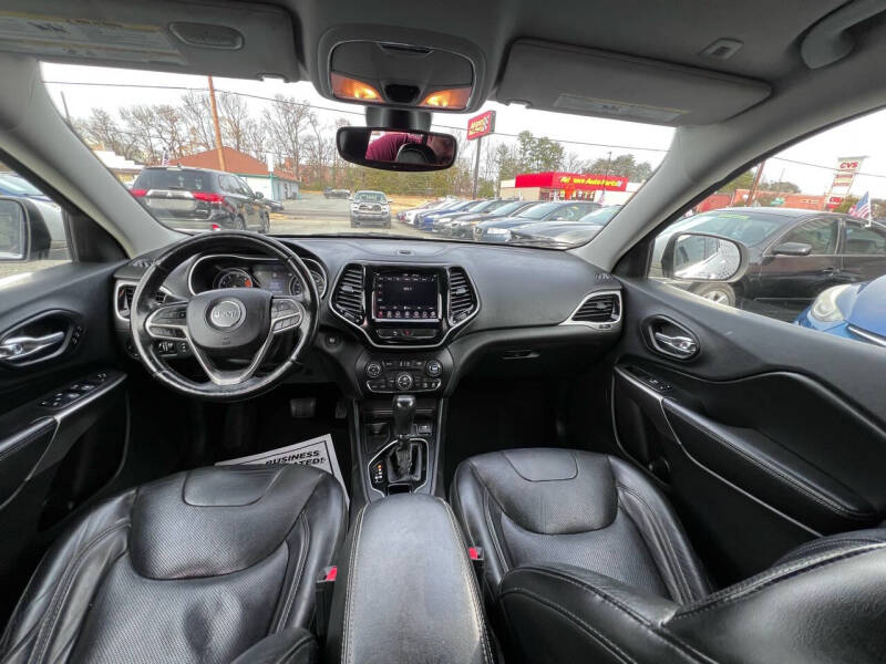 2019 Jeep Cherokee Limited photo 19