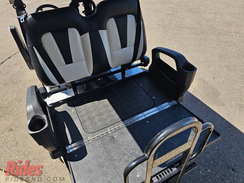 2025 Evolution D5 Ranger