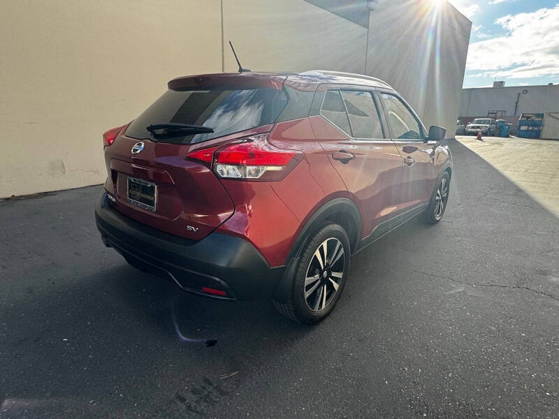 2018 Nissan Kicks SV