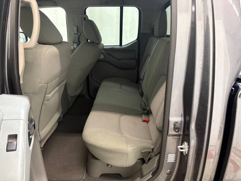 2021 Nissan Frontier SV