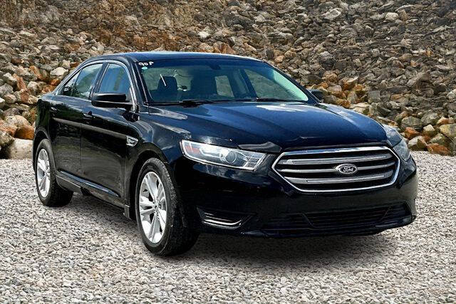 2018 Ford Taurus SE